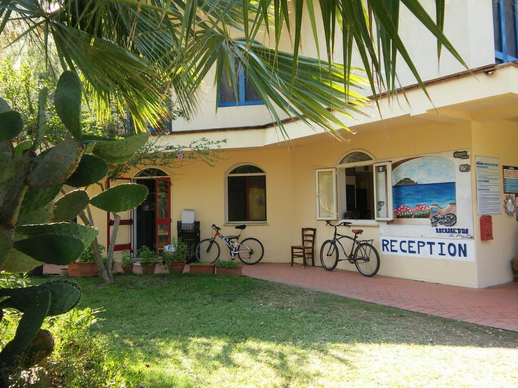 Happy Camp Mobile Homes In Camping Iscrixedda Lotzorai Εξωτερικό φωτογραφία